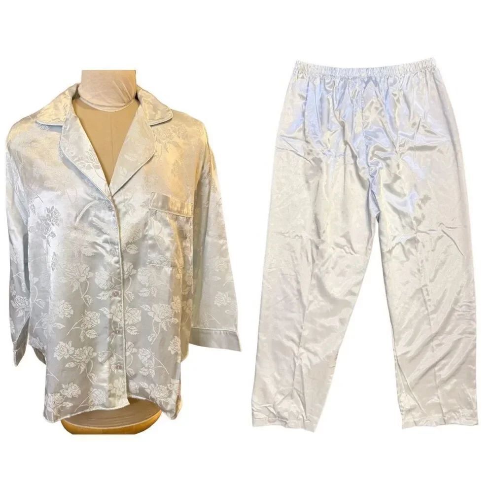 Miss Elaine Heavenly Bodies Satin Pajama Set Lt. Blue Large Loungewear